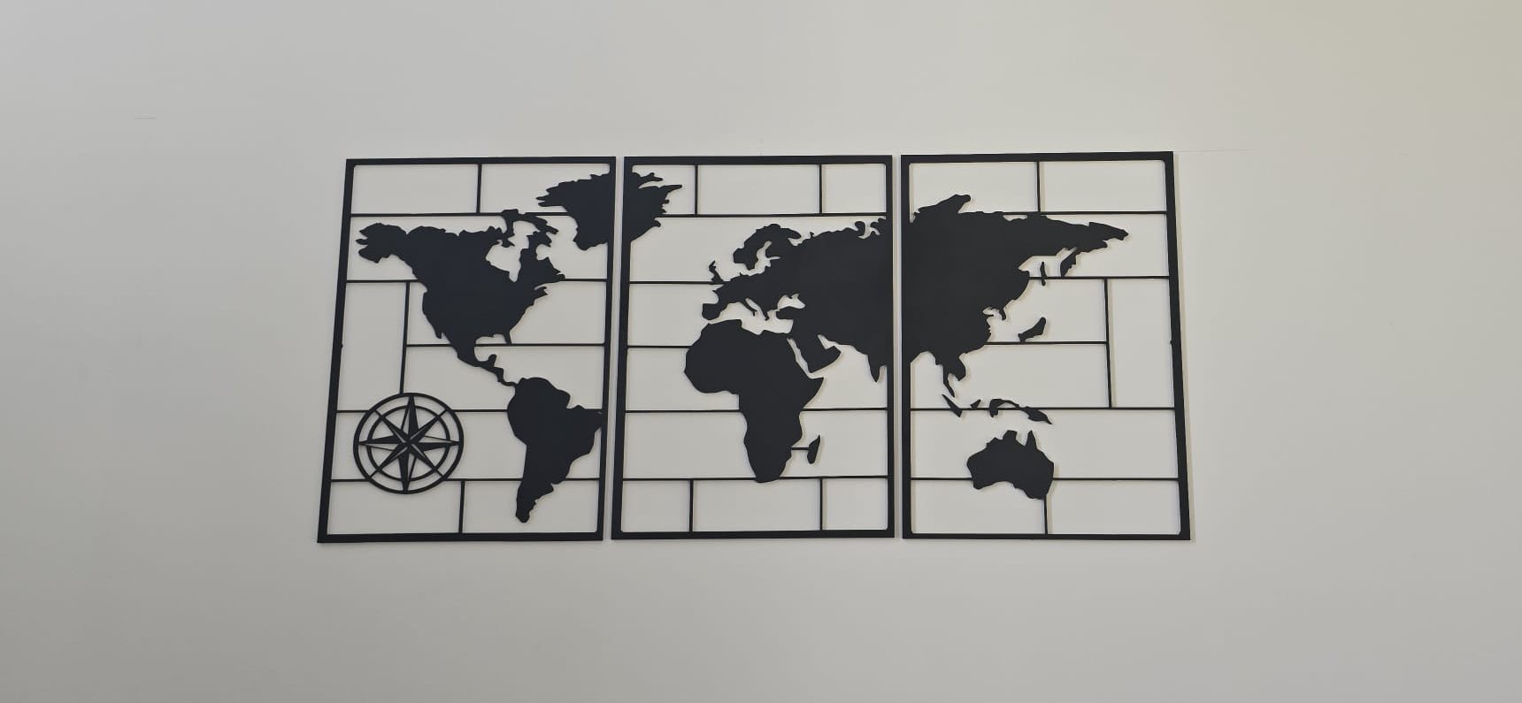 🌍 Carte du monde en bois – Gravure laser sur 3 panneaux A3 - Elograv'art
